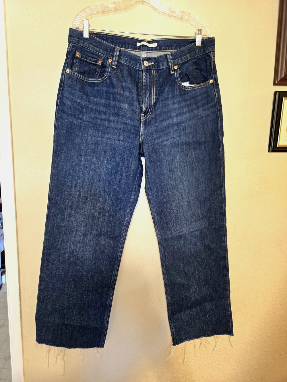 Levi's Low Pro Straight Leg Jeans Dark Wash Raw Hem Cutoff Size 32 (14)